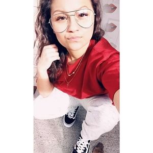 Meet your Posher, Taylor